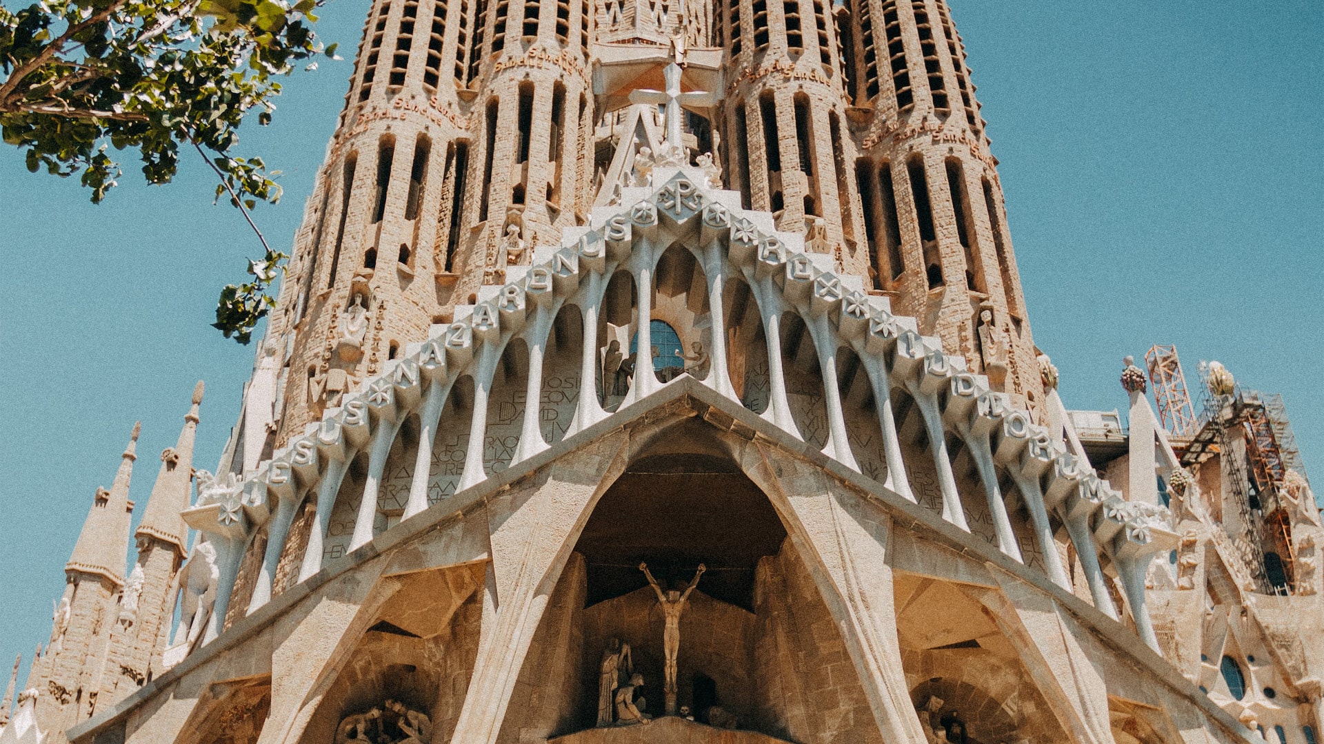 Die wunderbare Sagrada Familia von Antoni Gaudí in Spanien